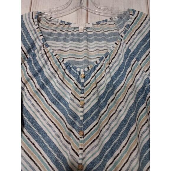 Ivy Ridge Shirt Ladies Medium‎ Blue Striped Button design - Picture 3 of 8